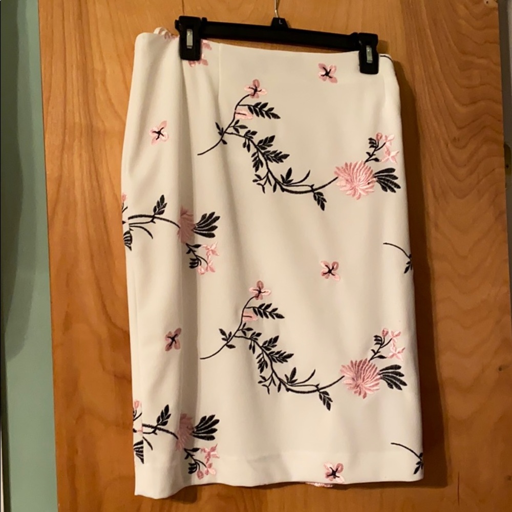Jasper size 16 skirt A line with back zipper.